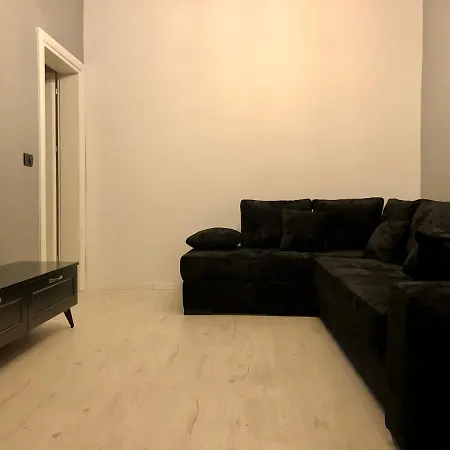 Nikki 3 Apartman *