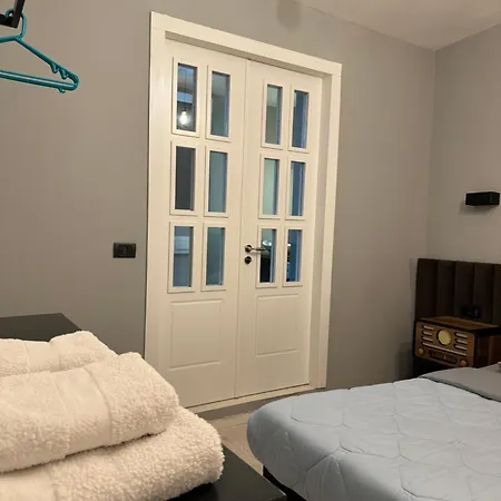 Nikki 3 Apartment
